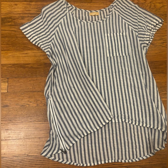 Blue and White Striped Top with Zipper Sides - Picture 4 of 4